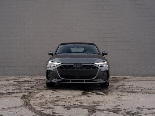 Arrow Gray Pearl Effect 2026 Audi A3 Premium