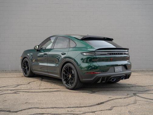 2025 Porsche Cayenne Turbo GT