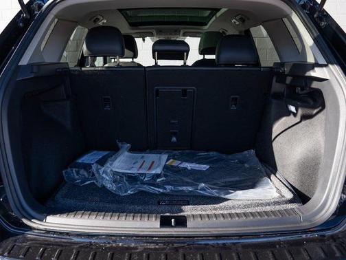 2026 Volkswagen Taos SEL