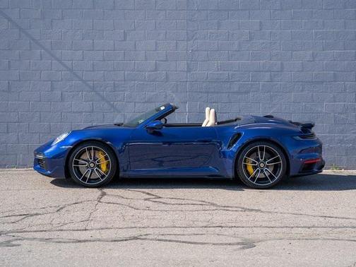 2022 Porsche 911 Turbo S