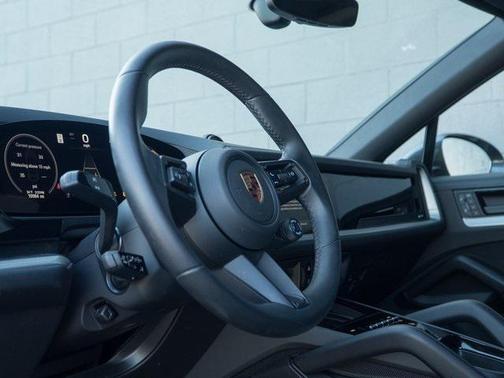 2025 Porsche Cayenne Cayenne