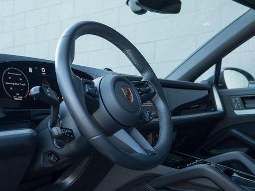 2025 Porsche Cayenne Cayenne