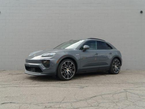 Slate Grey Neo 2025 Porsche Macan Macan