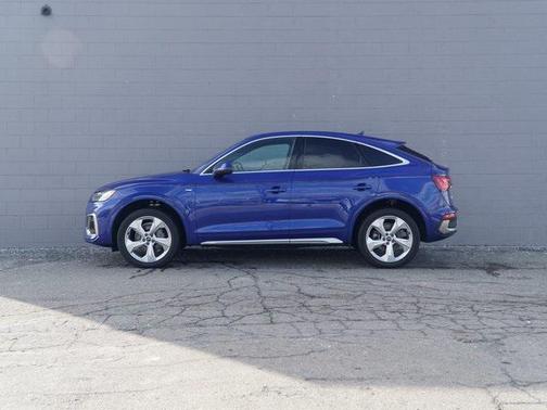 2022 Audi Q5 45 S line Premium Plus