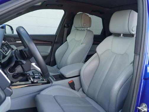 2022 Audi Q5 45 S line Premium Plus