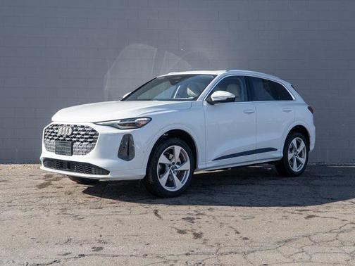 2025 Audi Q5 Premium Plus TFSI quattro S tronic