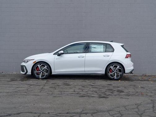 2026 Volkswagen Golf GTI 2.0T SE DSG