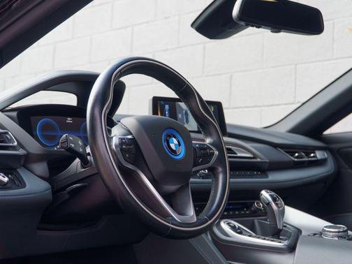 Crystal White Pearl 2015 BMW i8 Base