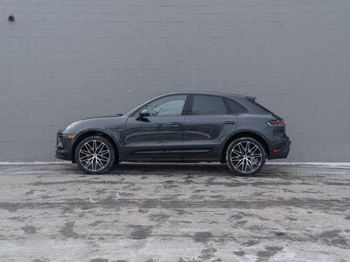 2025 Porsche Macan 