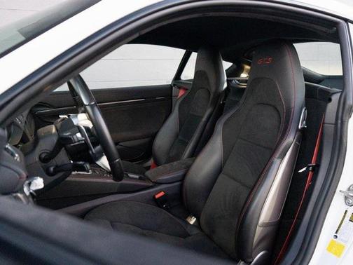 2024 Porsche 718 Cayman GTS 4.0