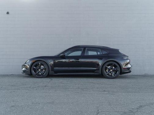 2026 Porsche Taycan 4S