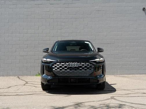 2025 Audi Q5 Premium