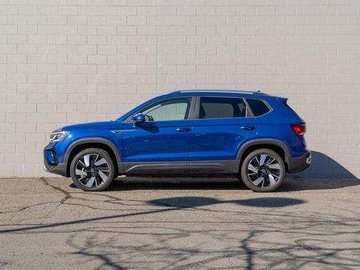 2024 Volkswagen Taos 1.5T SEL