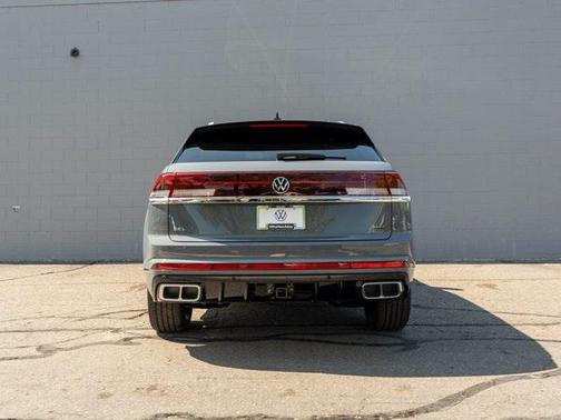 2025 Volkswagen Atlas Cross Sport 2.0T SEL Premium