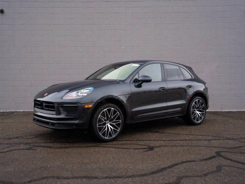 2026 Porsche Macan 