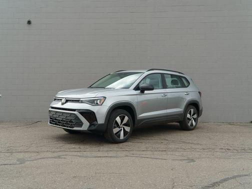 Pyrite Silver Metallic 2025 Volkswagen Taos 1.5T S