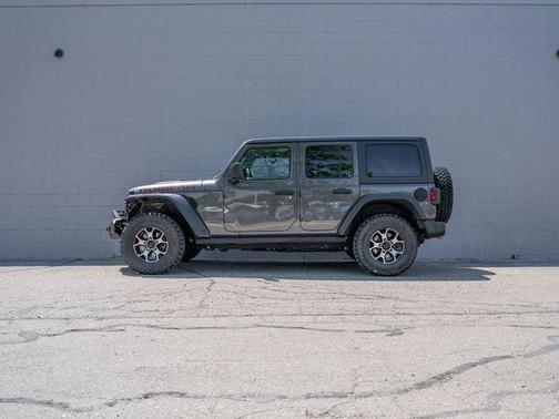 Granite Crystal Metallic Clearcoat 2021 Jeep Wrangler Unlimited Rubicon