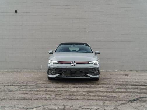 Moonstone Gray 2026 Volkswagen Golf GTI 2.0T SE DSG