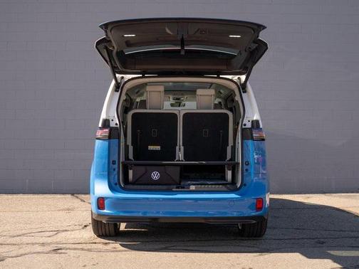 2025 Volkswagen ID. Buzz 1st Edition with 4MOTION