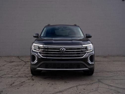2026 Volkswagen Atlas 2.0T SE w/Technology 4MOTION