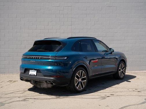 2024 Porsche Cayenne E-Hybrid S