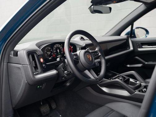 2024 Porsche Cayenne E-Hybrid S