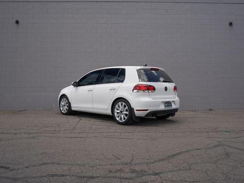 Candy White 2011 Volkswagen Golf TDI