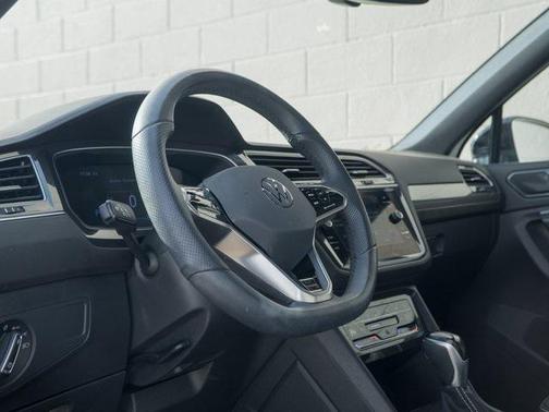 2024 Volkswagen Tiguan 2.0T SE R-Line Black 4MOTION