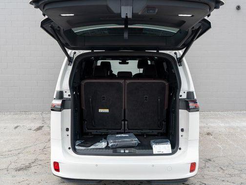 Candy White 2025 Volkswagen ID. Buzz Pro S