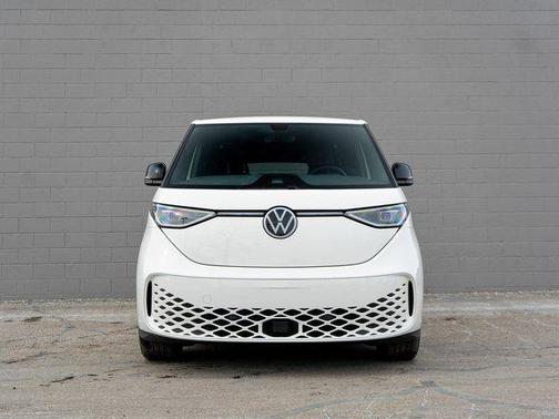 Candy White 2025 Volkswagen ID. Buzz Pro S