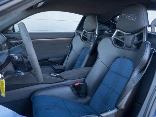 2023 Porsche 718 Cayman GT4 RS