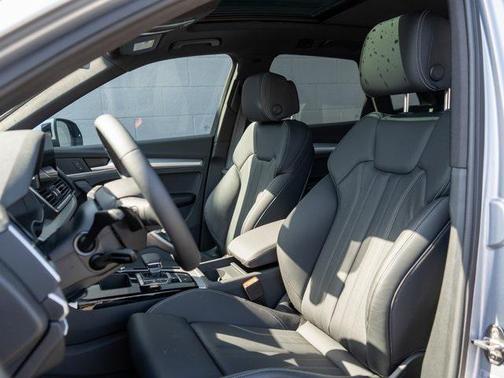 2025 Audi Q5 45 S line Premium