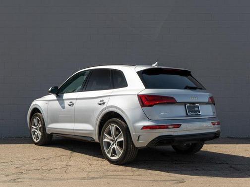 2025 Audi Q5 45 S line Premium
