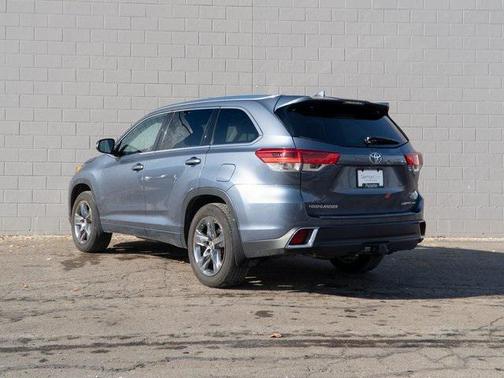 2019 Toyota Highlander Limited Platinum