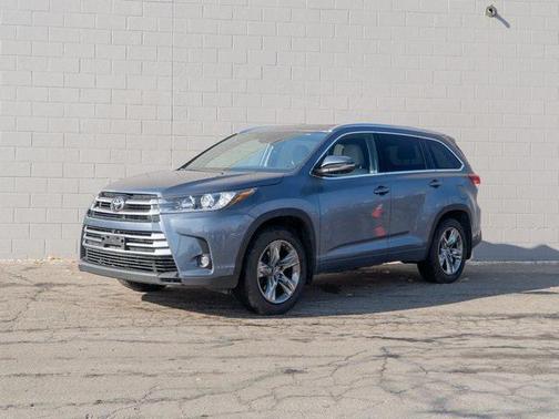 2019 Toyota Highlander Limited Platinum