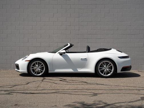 2021 Porsche 911 Carrera