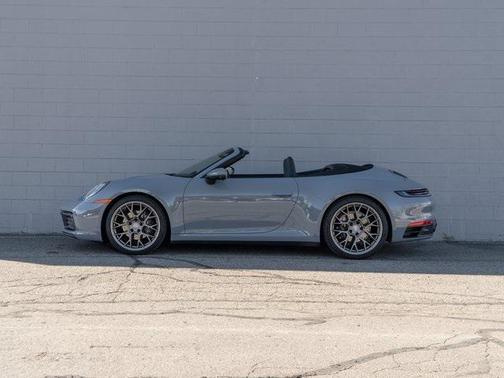 2024 Porsche 911 Carrera