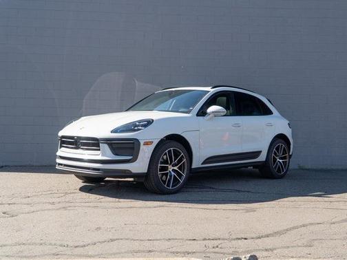 2024 Porsche Macan 