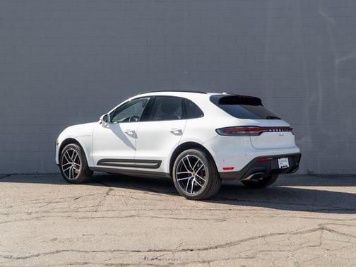 2024 Porsche Macan 