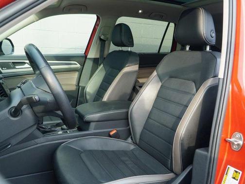 2023 Volkswagen Atlas 3.6L SEL Premium