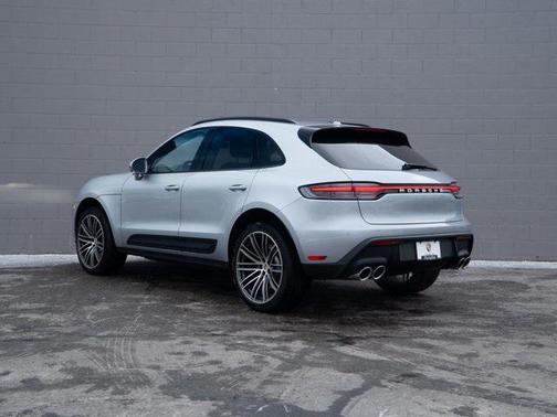 2026 Porsche Macan 