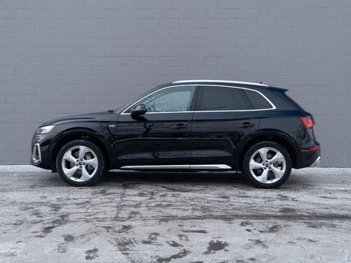 2023 Audi Q5 45 S line Premium Plus