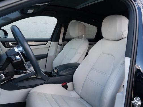 2022 Porsche Cayenne S