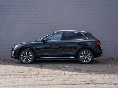 2025 Audi Q5 45 S line Premium Plus