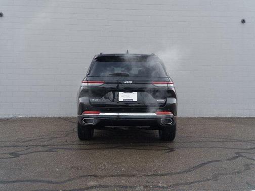 2022 Jeep Grand Cherokee Overland