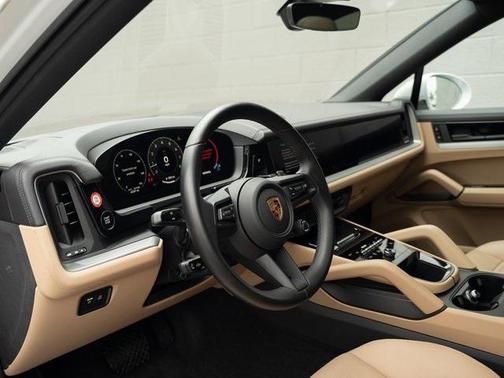 2024 Porsche Cayenne