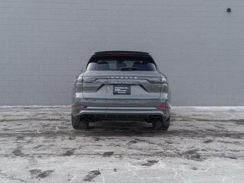 2020 Porsche Cayenne Cayenne Turbo S E-Hybrid