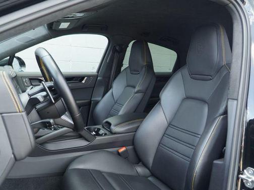 2024 Porsche Cayenne Turbo GT