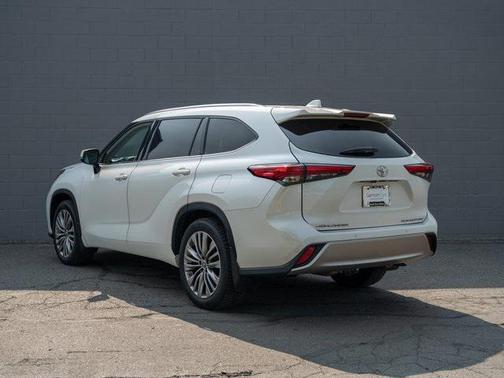 2020 Toyota Highlander Platinum