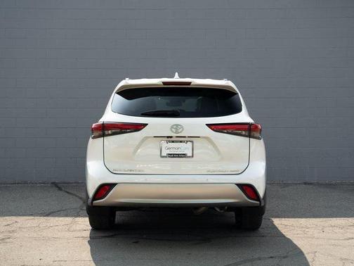 2020 Toyota Highlander Platinum